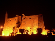 Temple de Louxor by night